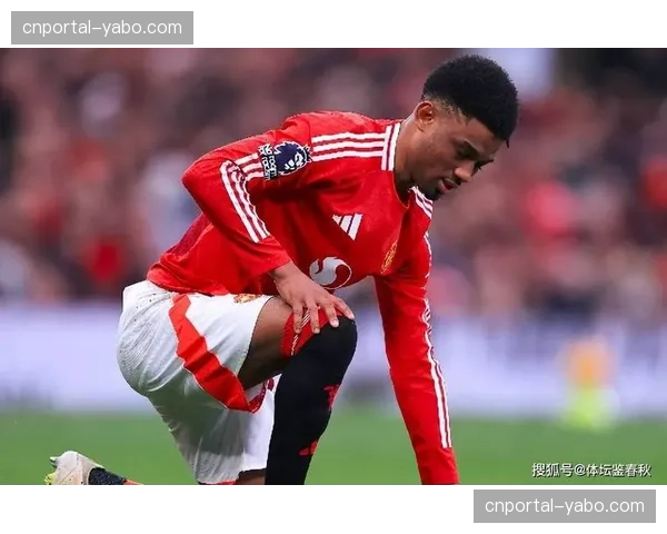 科特迪瓦大象军团主打4-3-3，佩克尔曼要求双中场大幅压上支援边锋群内切跑位